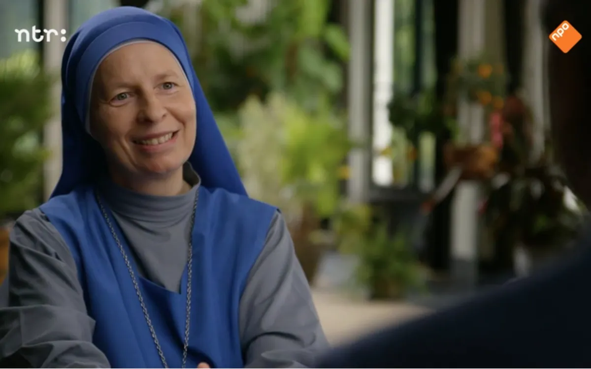 Kijken in de ziel: Is God mijn spiegelbeeld? - EO