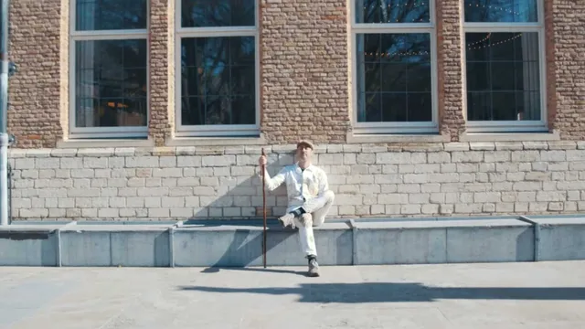 Lazarus tipt: Nieuwe single Broeder Dieleman & Mensenkinderen, Paaschallenge in Minecraft en online paasliturgieën.