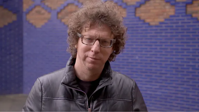 Arnon Grunberg: 'Als je zegt: “God is almachtig en altijd goed”, dan kom je in problemen.'.