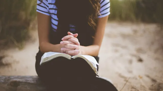 ‘Ik geloof niet dat God vanuit de hoge hemel alles in mijn leven stuurt’.