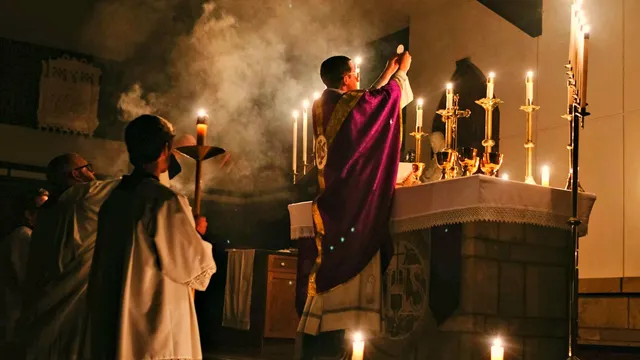 Jasper werd katholiek: ‘Ik vond dat gehengst met die hostie fascinerend.’.