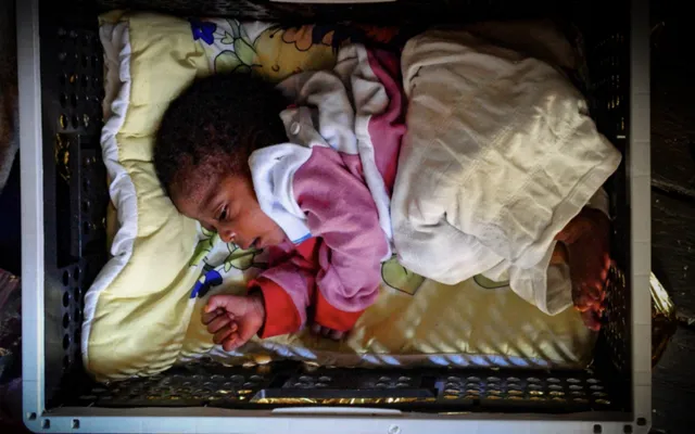 (Wan)hoop op de Middellandse zee: het verhaal van Fatou en Sarah.