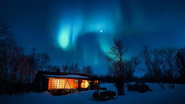 Lazarus staat op | Verouderd en versleten.