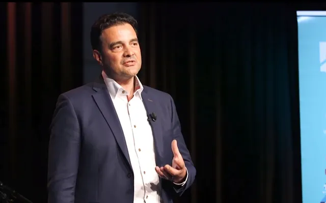 Jezus zegt: ‘Ik ben de weg, de waarheid en het leven’ – en het leven praat terug’.