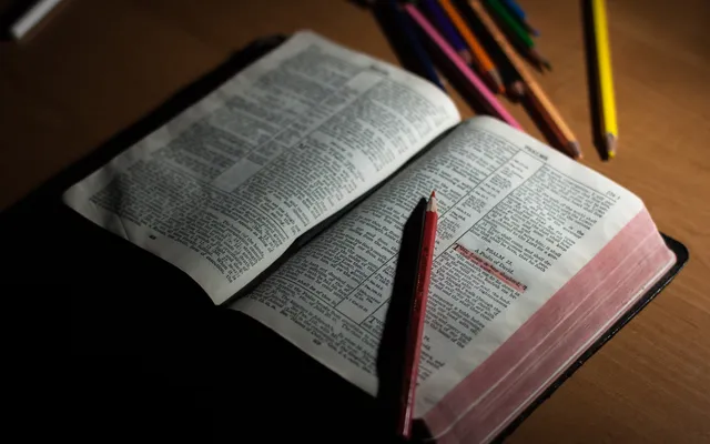 God is aandachtig aanwezig: maar hoe merk je dat op?.