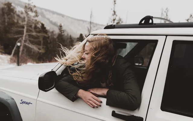 Aan niemand iets verplicht.