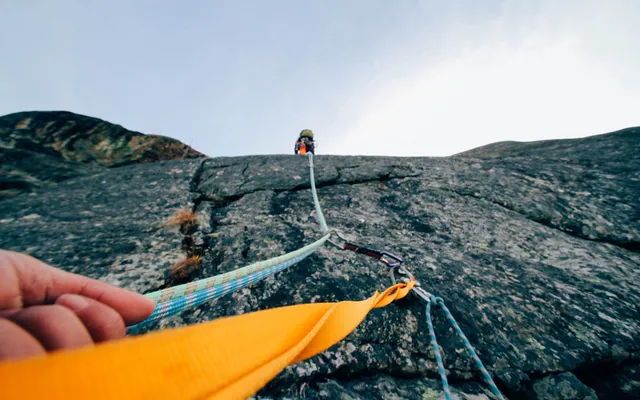 Menselijkheid heeft de toekomst (of: ‘spelen met vuur’).